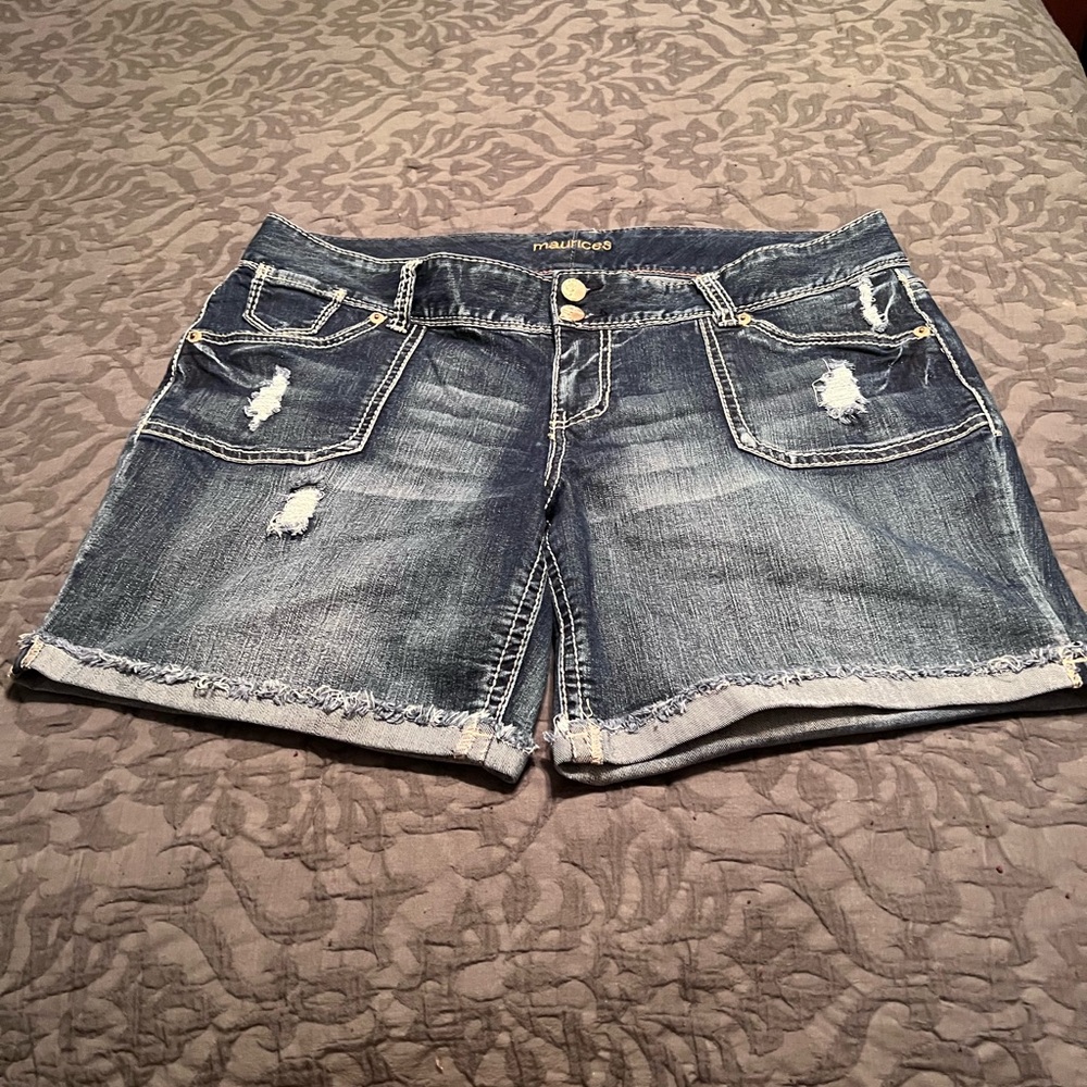 Maurice’s Womens plus shorts